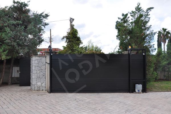 tam-kapali-aluminyum-bahce-kapisi4B570F17-0189-ABC9-9D5F-EF7531A2BCE3.jpg